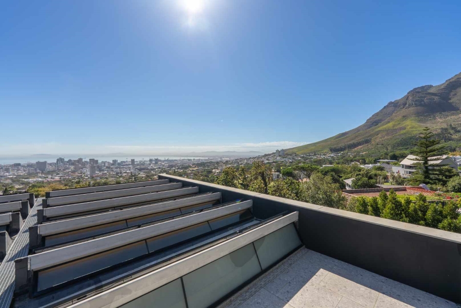 3 Bedroom Property for Sale in Oranjezicht Western Cape